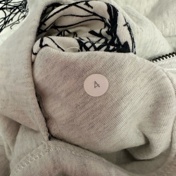 Lululemon Wrap Jacket/Sweater Size 4 - Picture 3 of 9